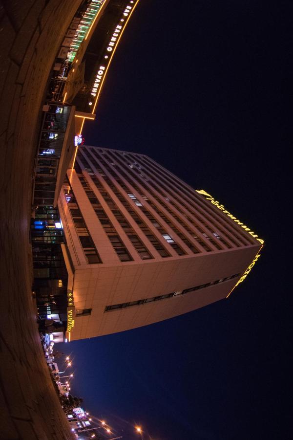 Hotel Yubileiny Minsk Exterior foto