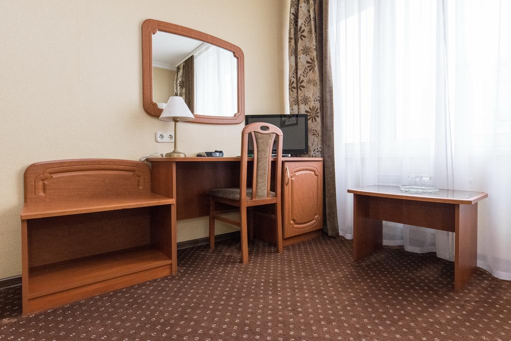 Hotel Yubileiny Minsk Exterior foto